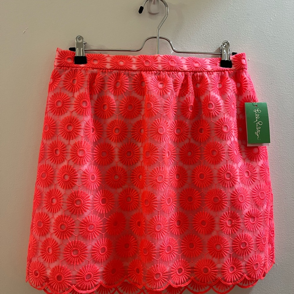 New with tags Lilly Pulitzer Mimosa Skirt in Fiesta Pink